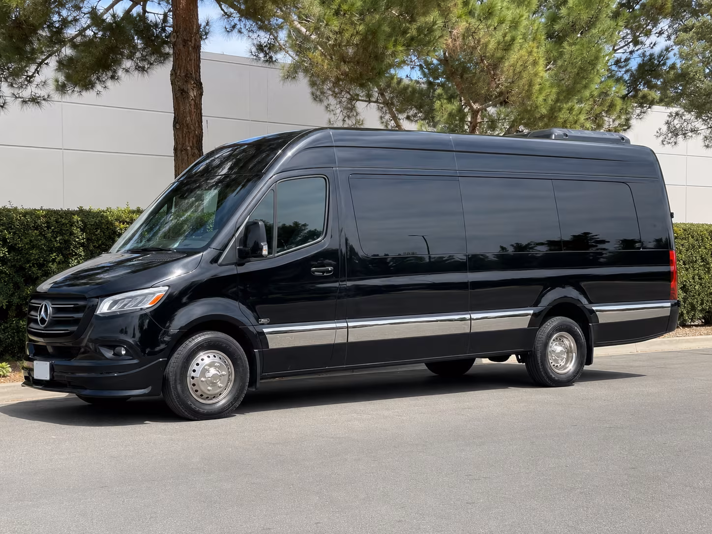 broomfield private shuttles for broomfield wedding guests