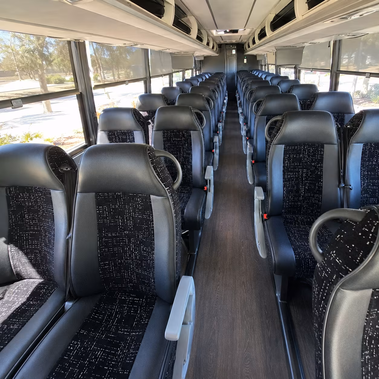 charter buses to red rocks amphitheatre from boulder