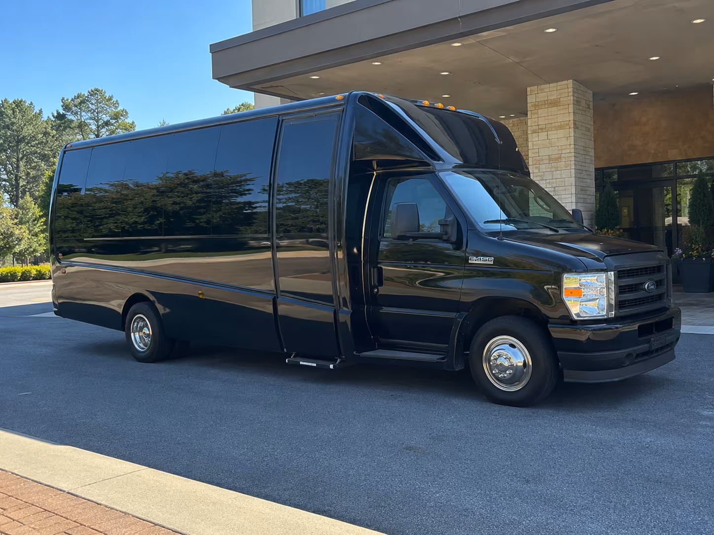 coordinating a chautauqua wedding let a shuttle handle the parking problem