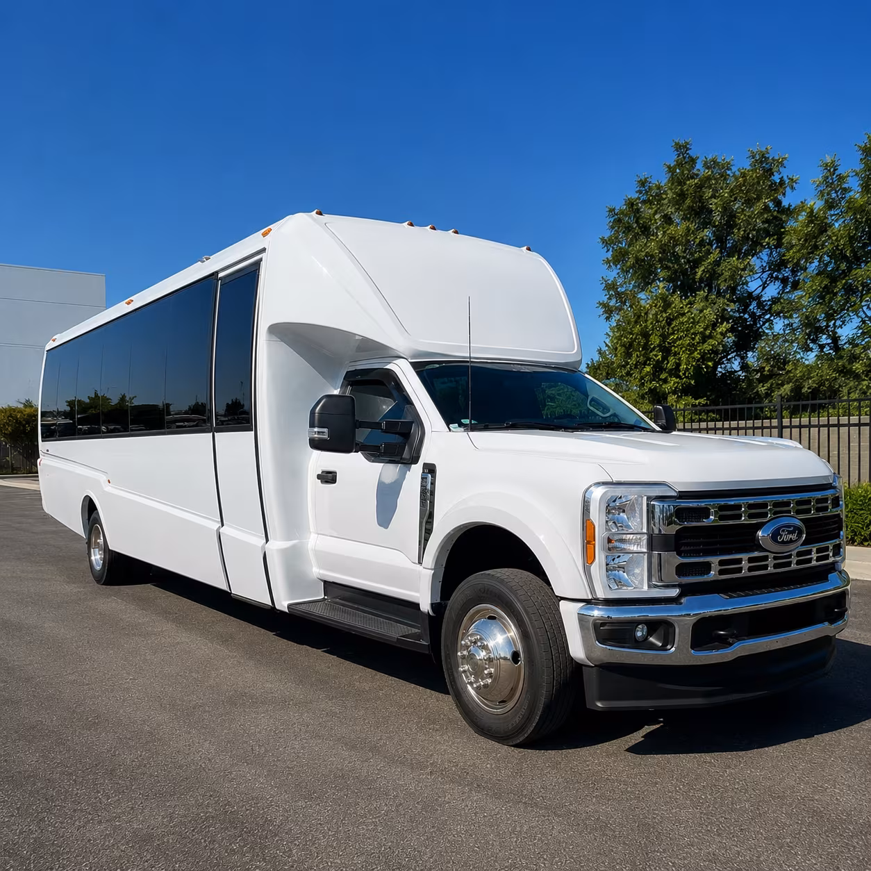 lakewood concert bus rentals for groups and fans