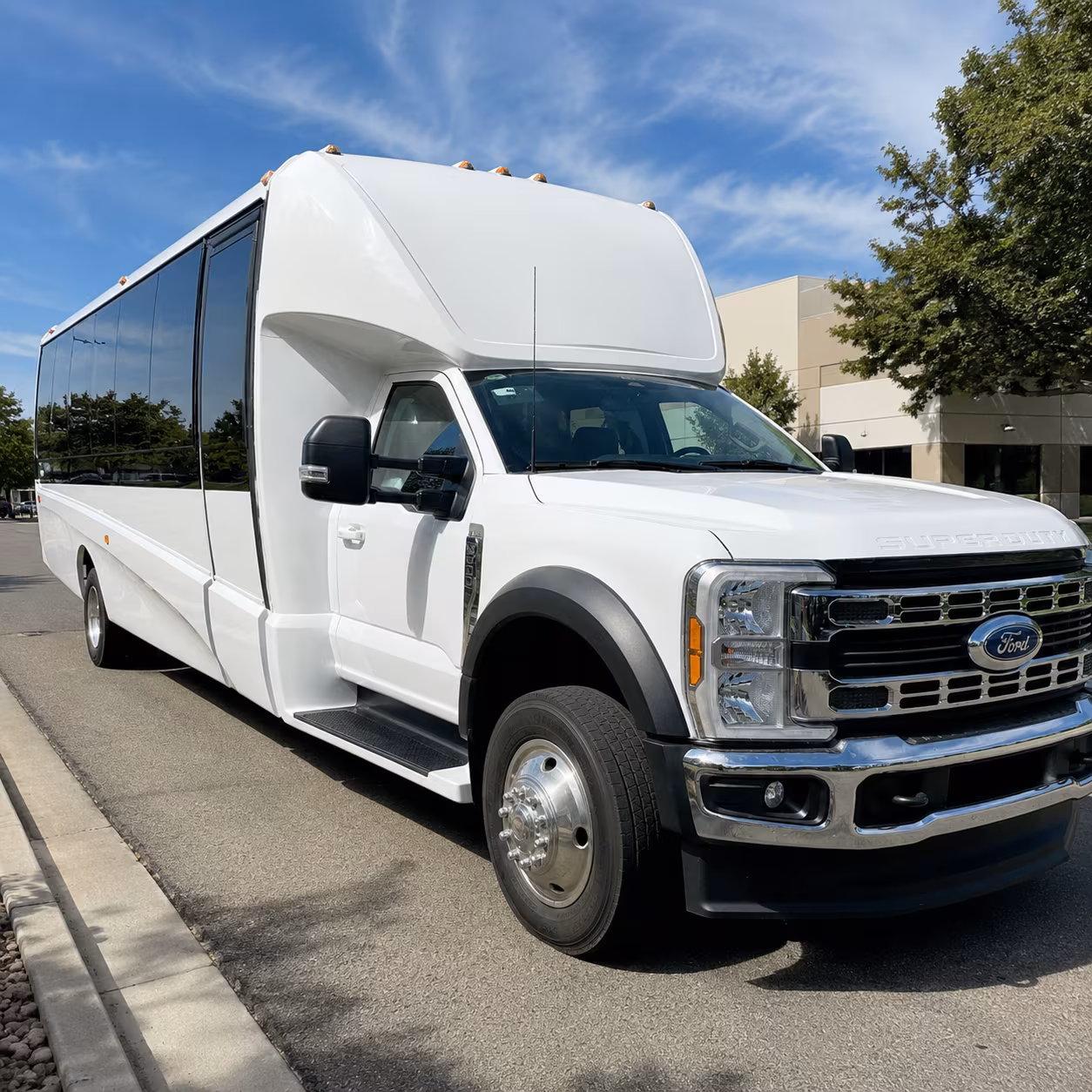 lakewood make your long distance trip easier with a lakewood charter bus