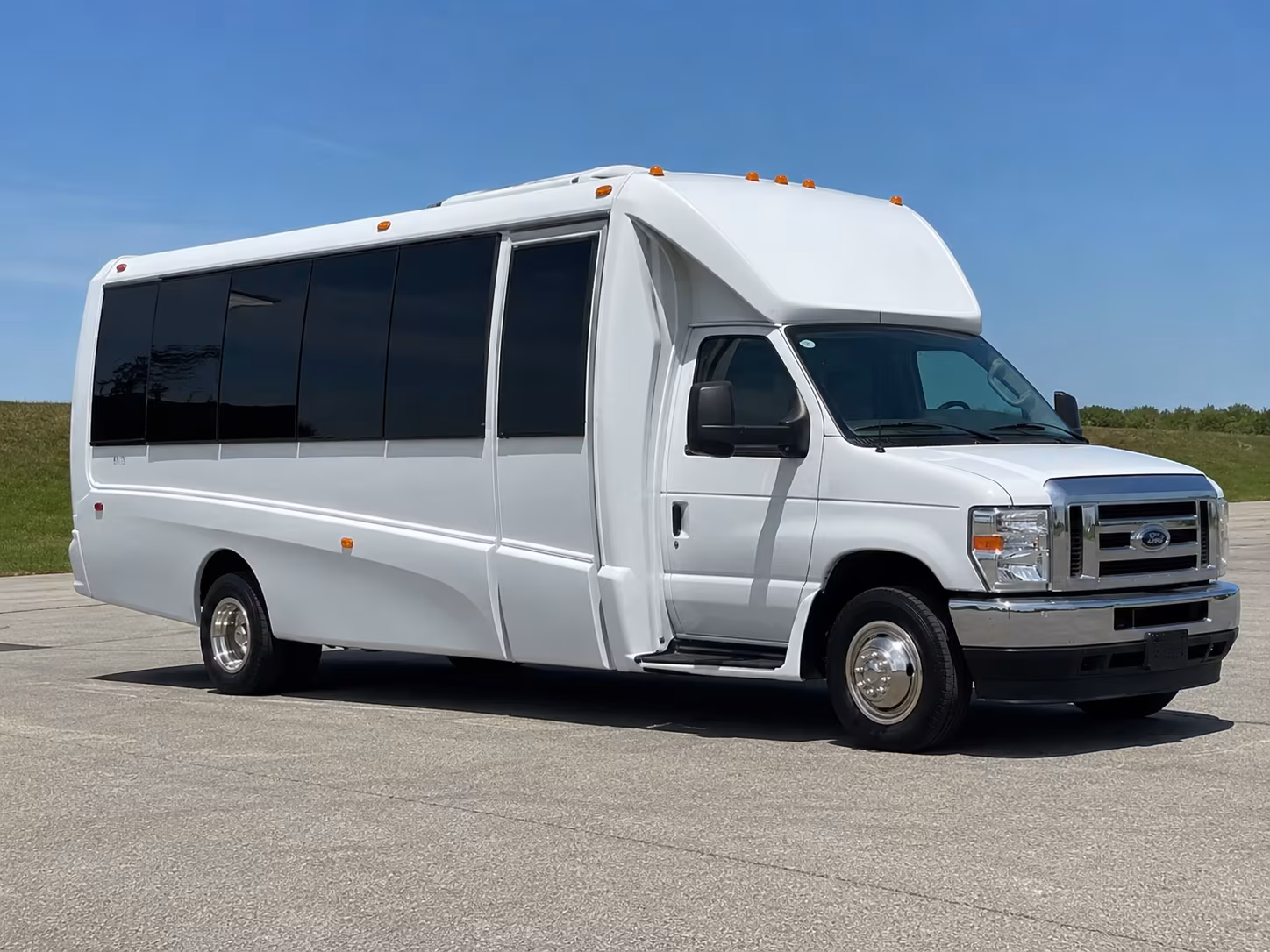 longmont bus rentals