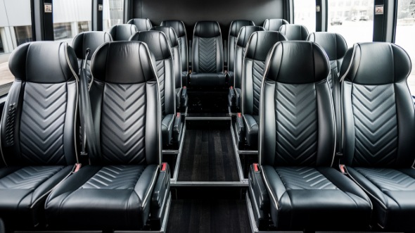 25 passenger minibus rental lakewood