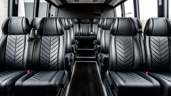 35 passenger minibus rental lakewood